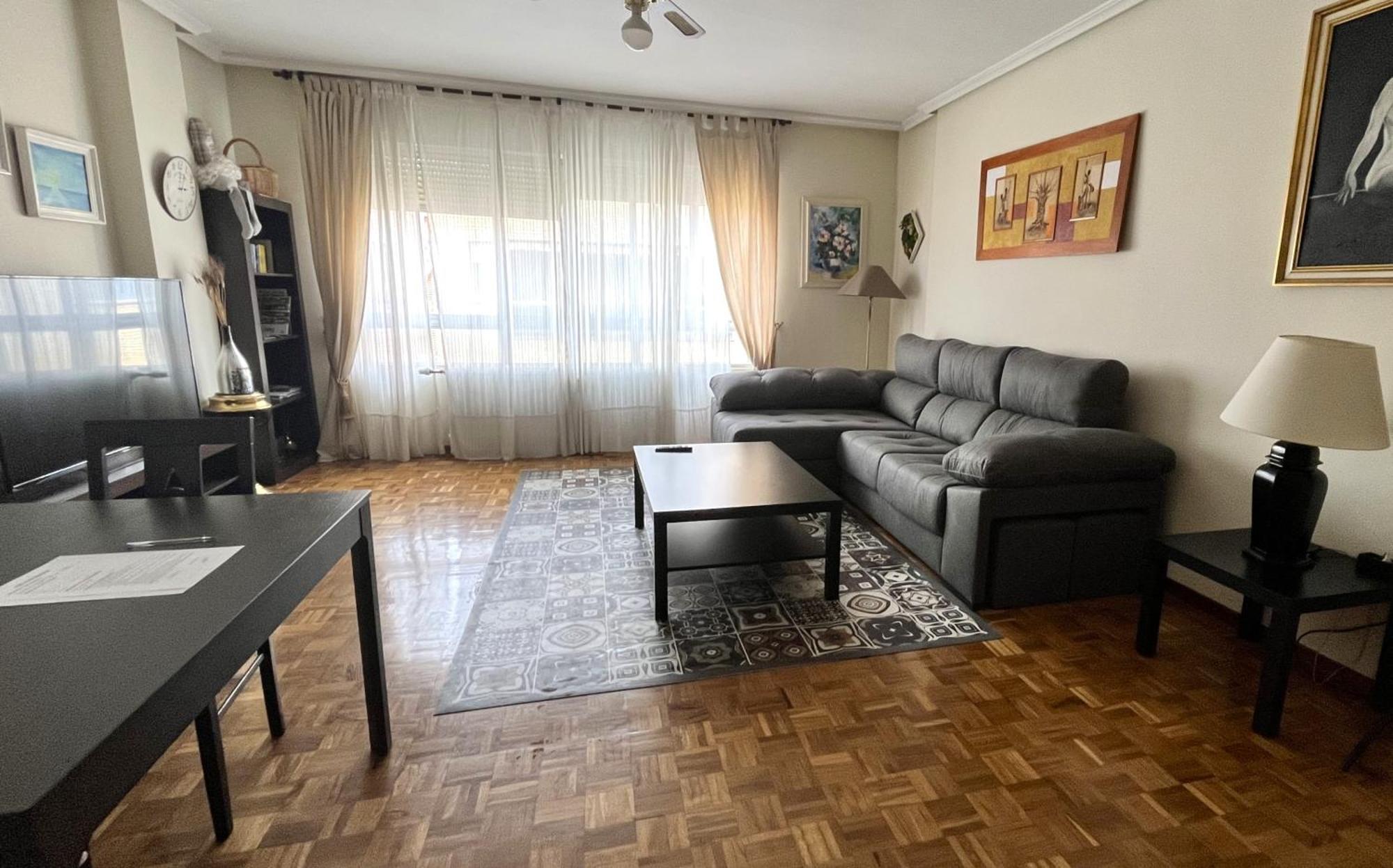 Apartment En Capital Centrico Con Garaje Roberto Palencia